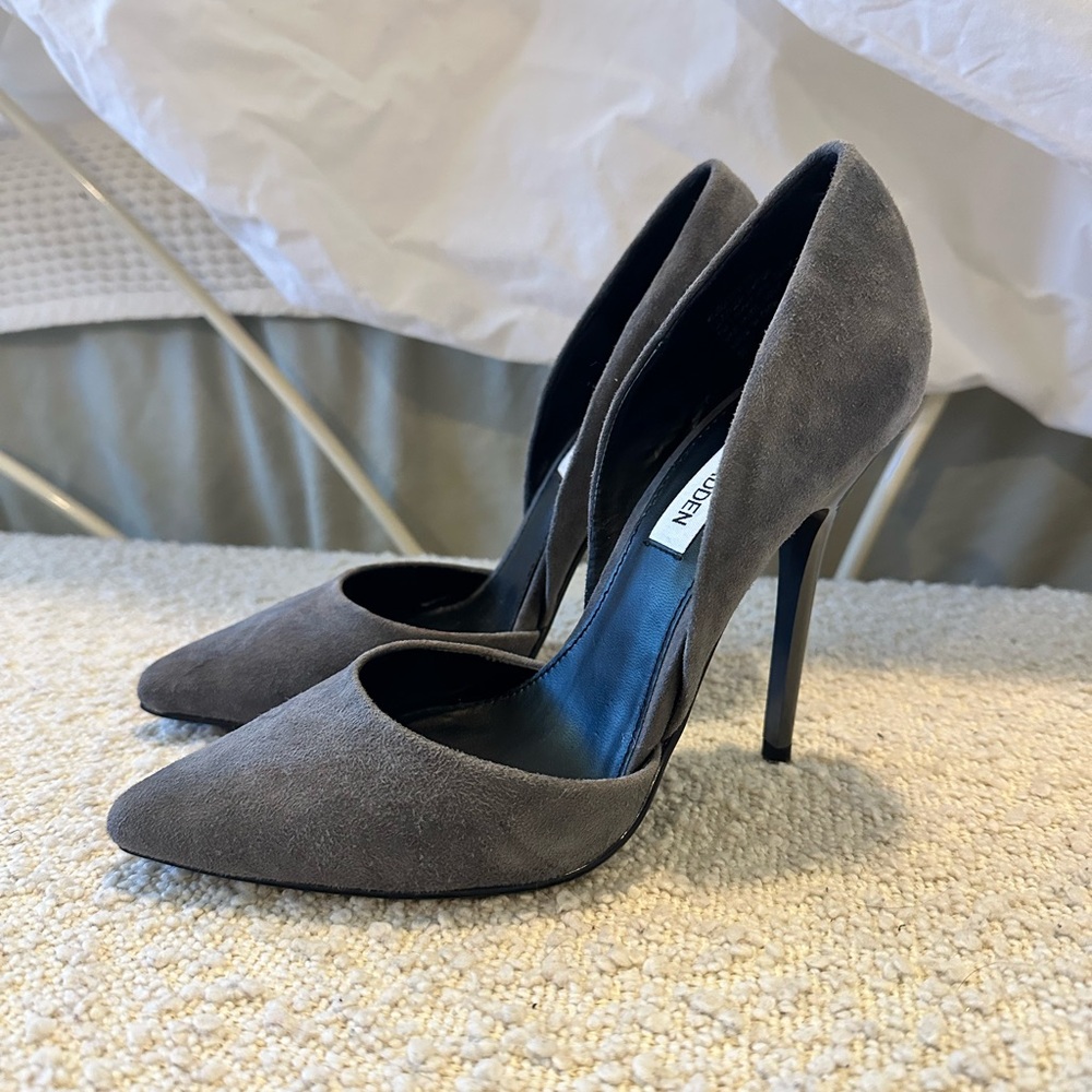 Steve Madden High City Suede heels size 7